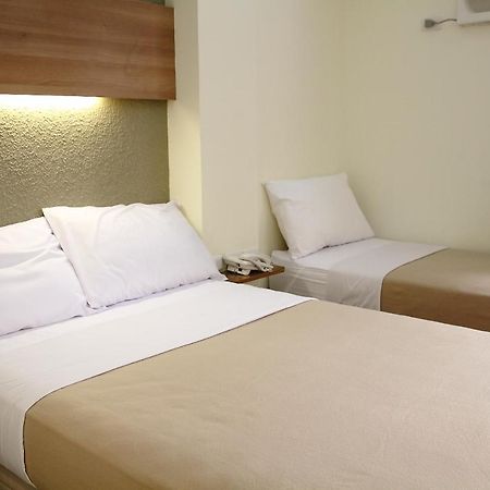 The Center Suites Cebu Eksteriør billede