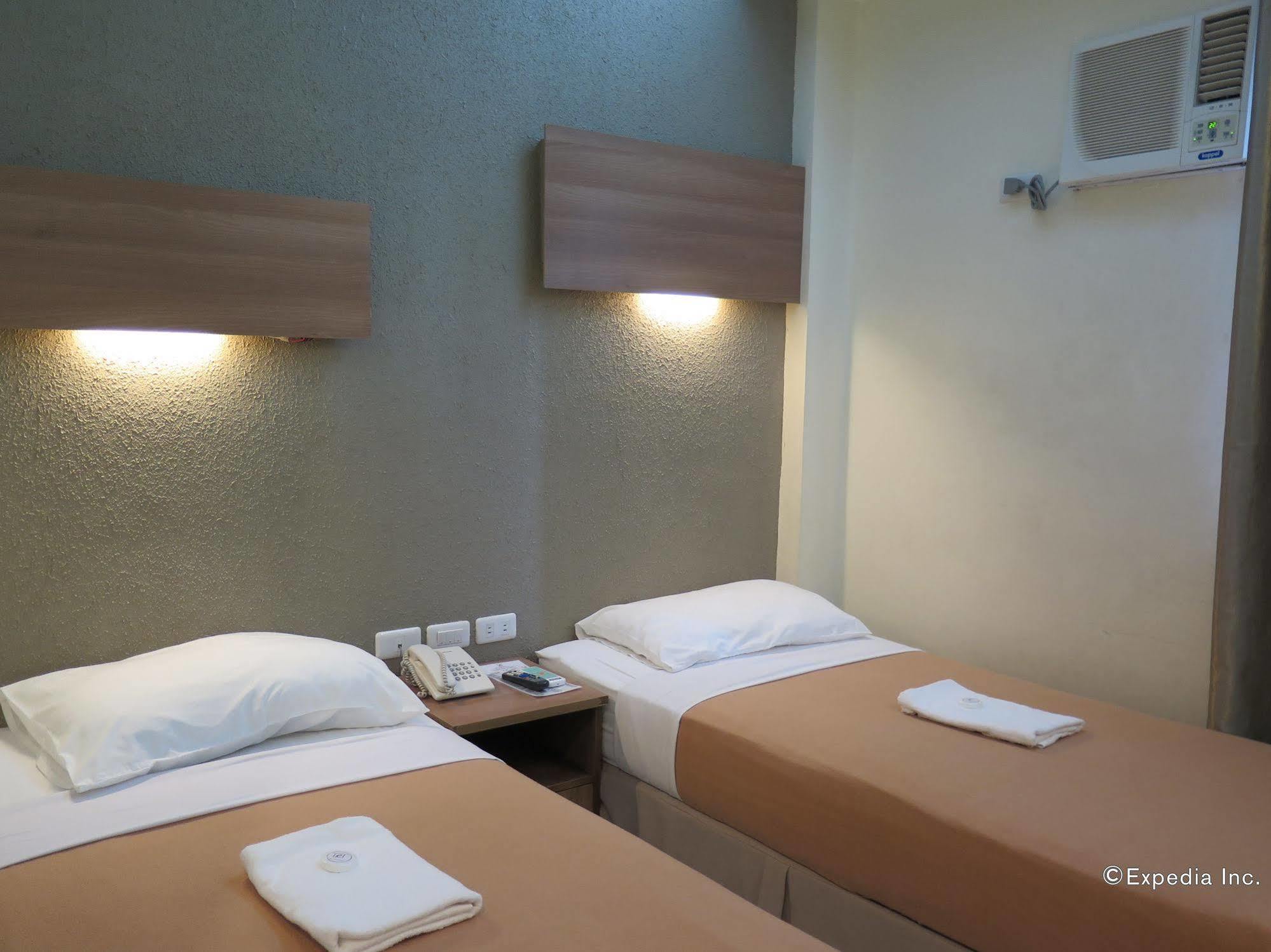 The Center Suites Cebu Eksteriør billede
